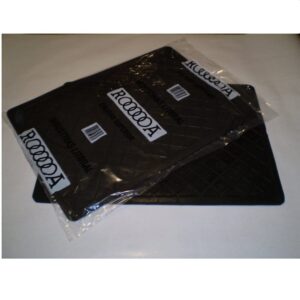 Alfombra negra ventosa Rooooa 36 x 49 x caja021